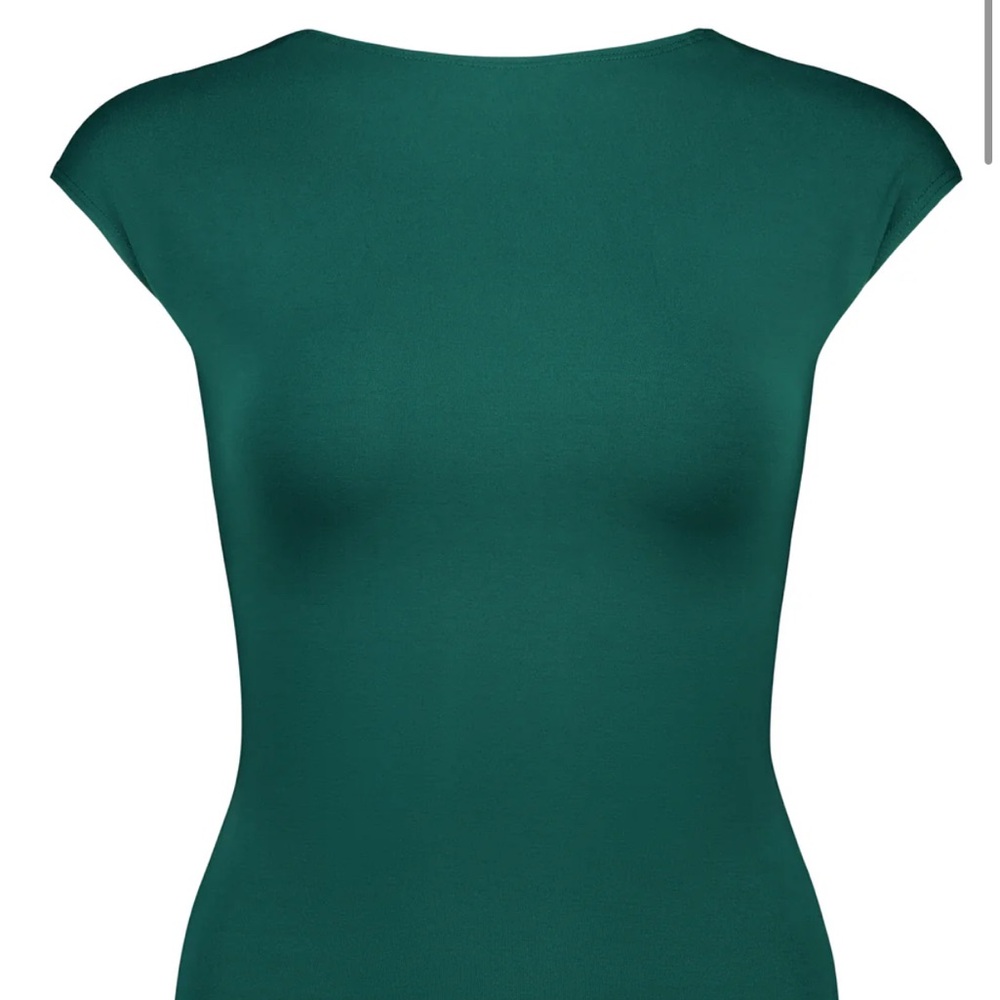 Mode Mischief Studios Green Women's Short Sleeve Backless Top